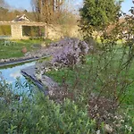 Vie En Rose Bed & Breakfast 3*