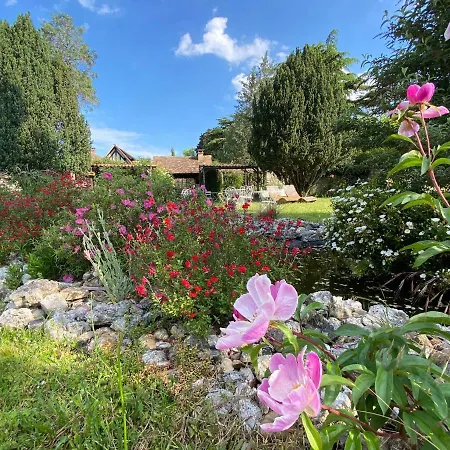 Vie En Rose Bed & Breakfast