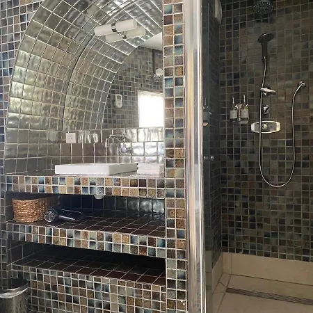 Oda ve Kahvaltı Vie En Rose